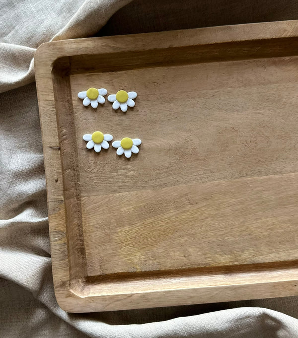 Half Daisy Stud