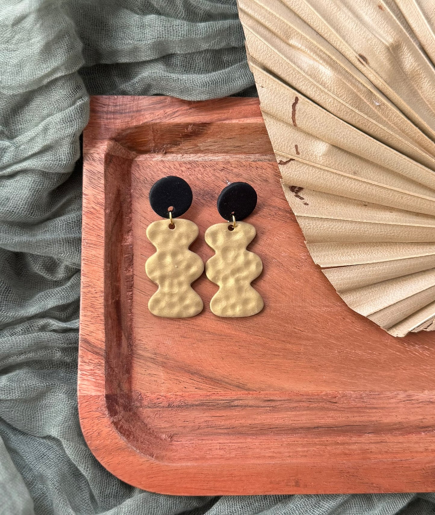 Hammered Squiggle Dangle
